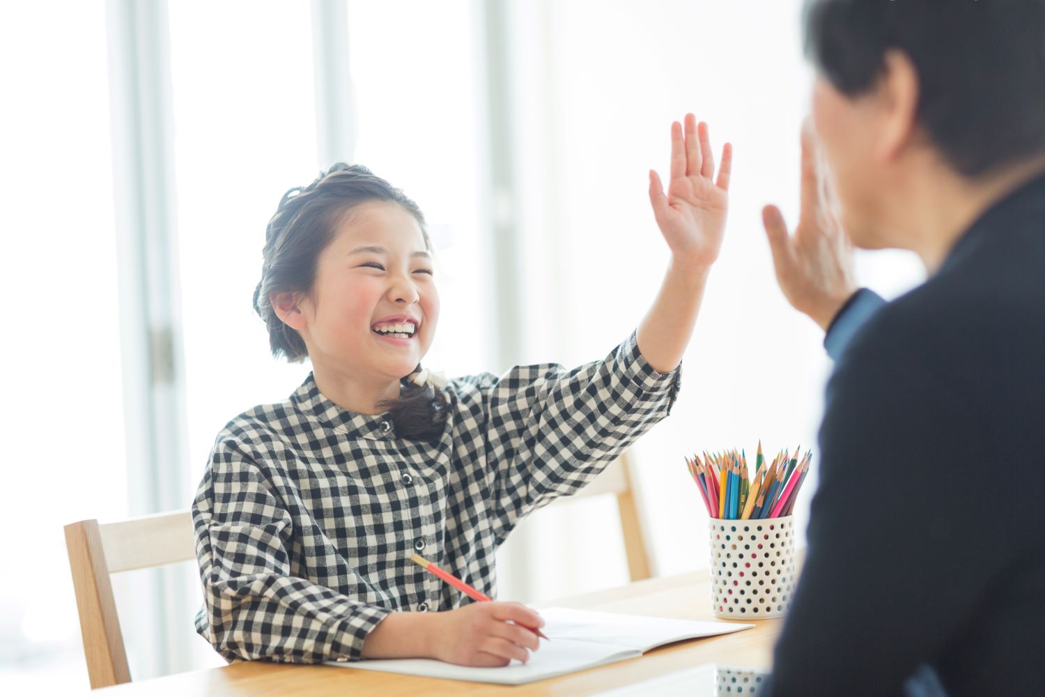 「子どもが自分の話をしてくれない…」なぜ？コミュニケーションの基本を振り返ろう