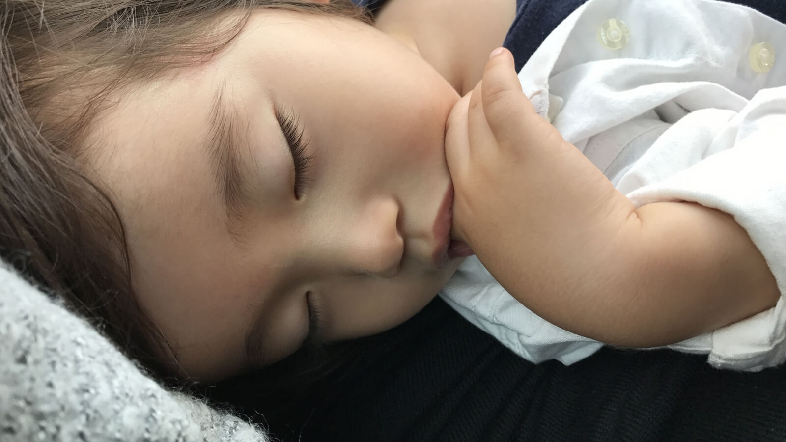 保育園のお昼寝が長くて夜眠くない！対策を乳幼児睡眠コンサルタントが解説