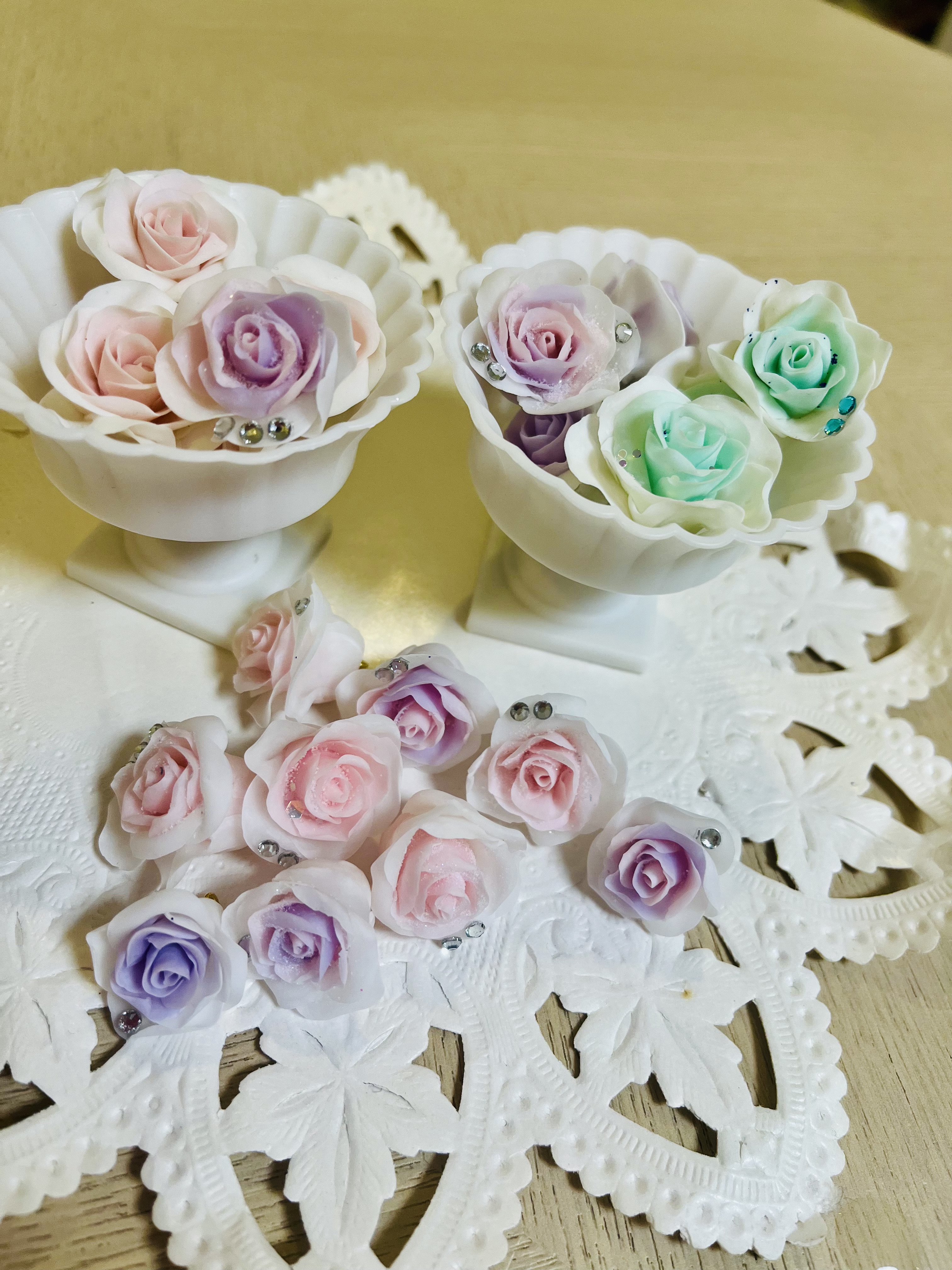 ダイソー】の樹脂粘土で手軽にクレイフラワー作ってみませんか