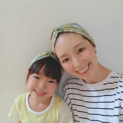 手作り「ねじりヘアバンド」で親子コーデ！簡単かわいい＆夏にヘビロテ