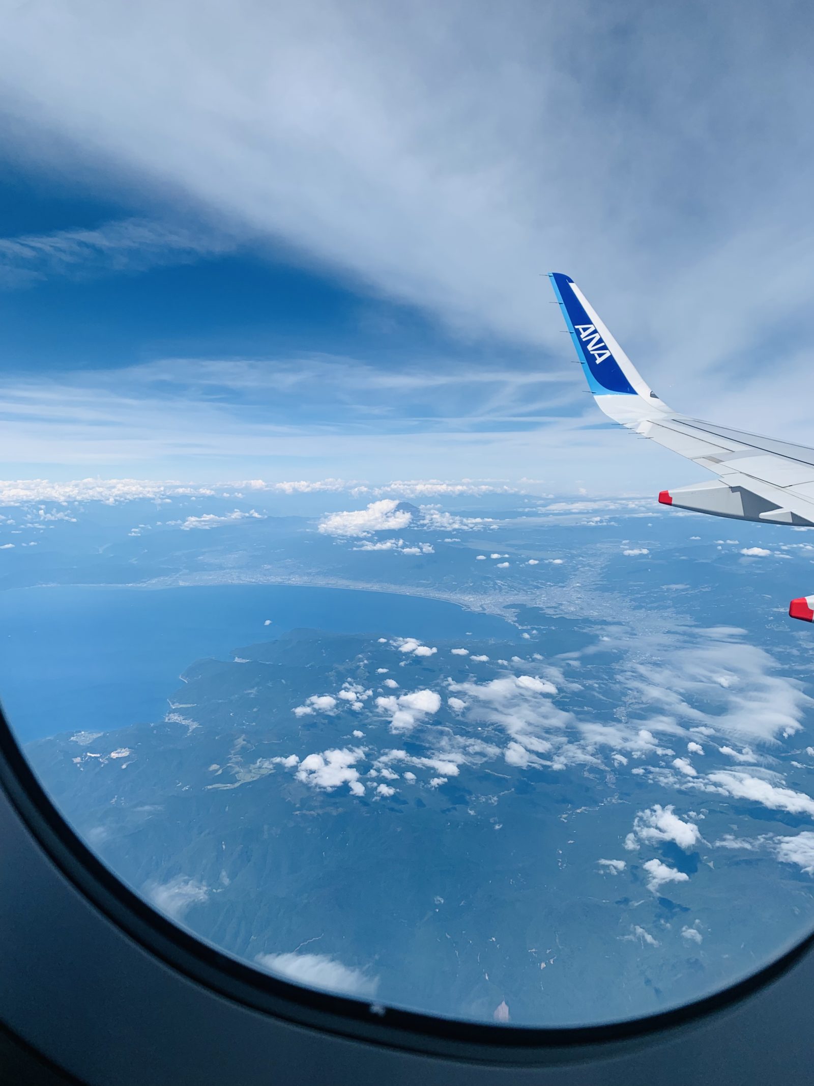 子どもの飛行機酔いって大丈夫？乗り物酔いの失敗から学んだこと