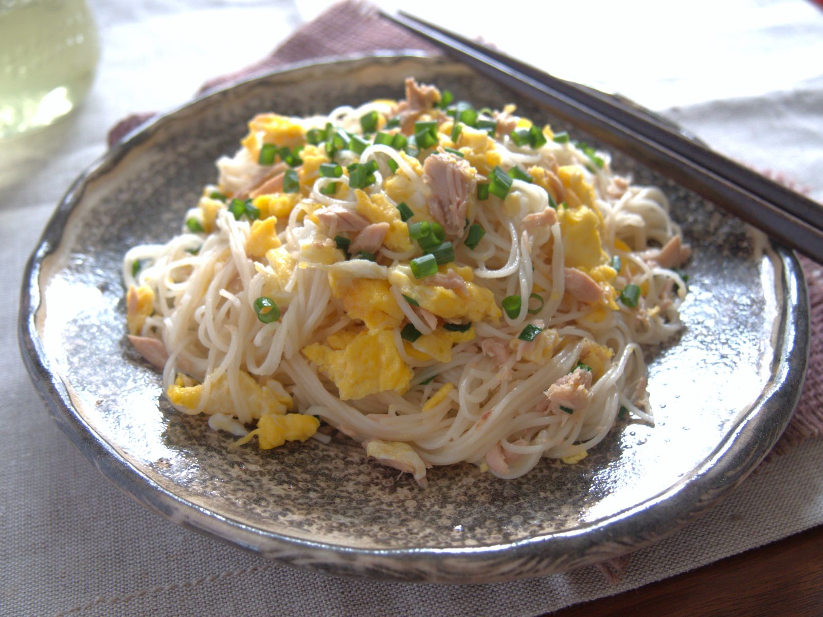 夏のアレンジ麺レシピ、子どもがパクパク食べてくれる！「そうめんチャンプルー」