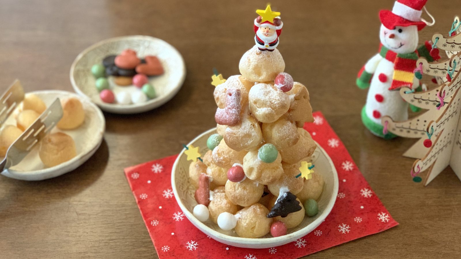 クリスマスケーキはこれに決まり！市販のプチシューで作る「シュークリームタワー」