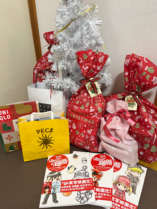 クリスマス｜子ども８人分のプレゼントを公開！ホームパーティ向け時短で出来るデカ盛り料理もご紹介！