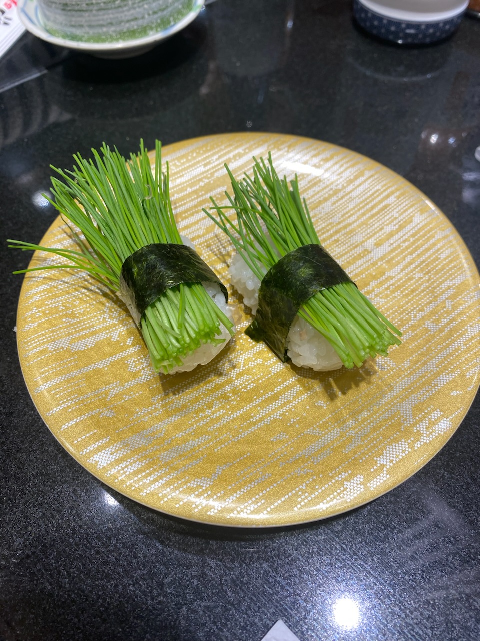 気になっていた「芽ねぎ寿司」、ついに食べたら最高だった！