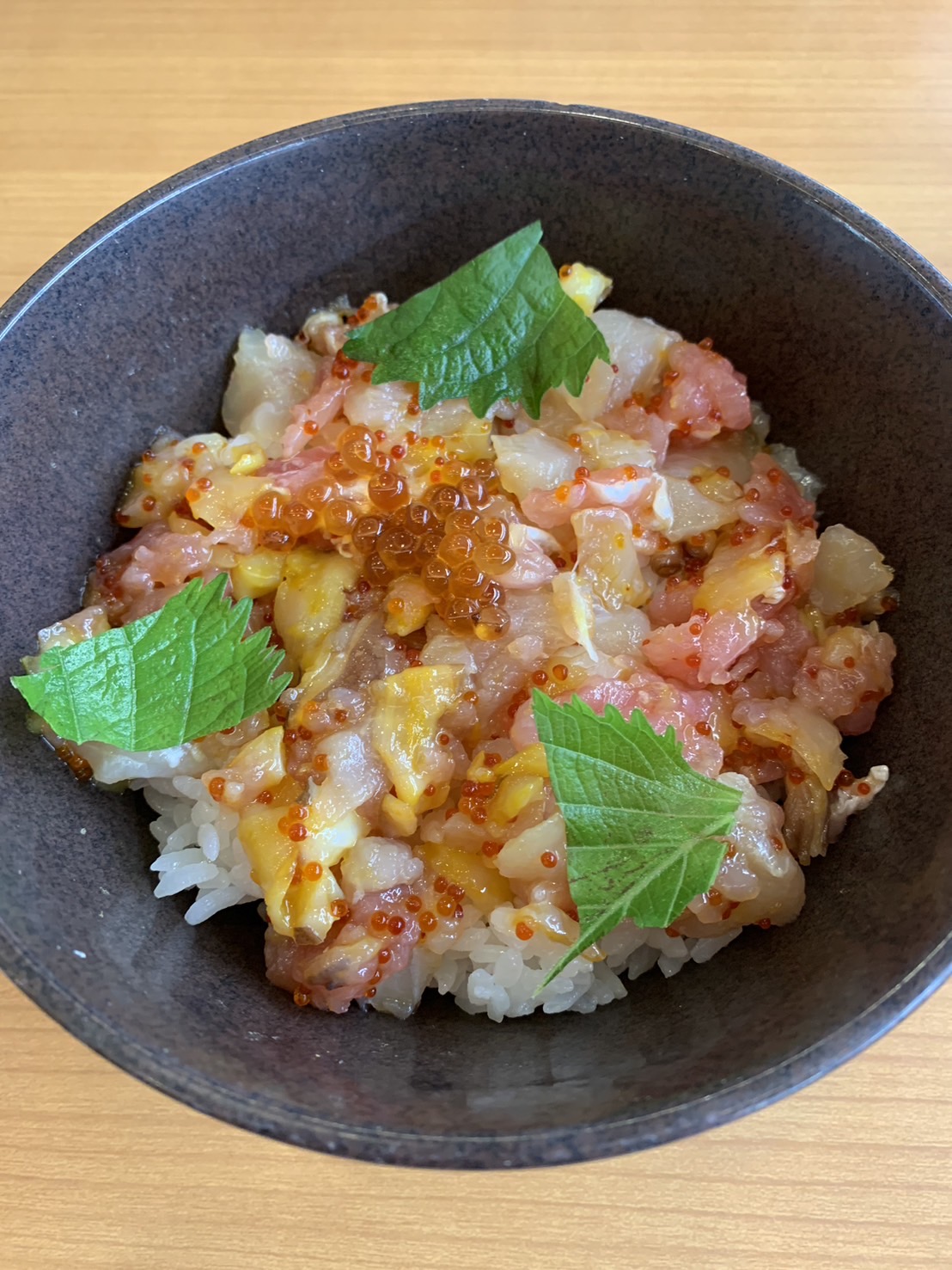 最強コスパランチ！「くら寿司」平日は海鮮丼がとってもお得な○○円！