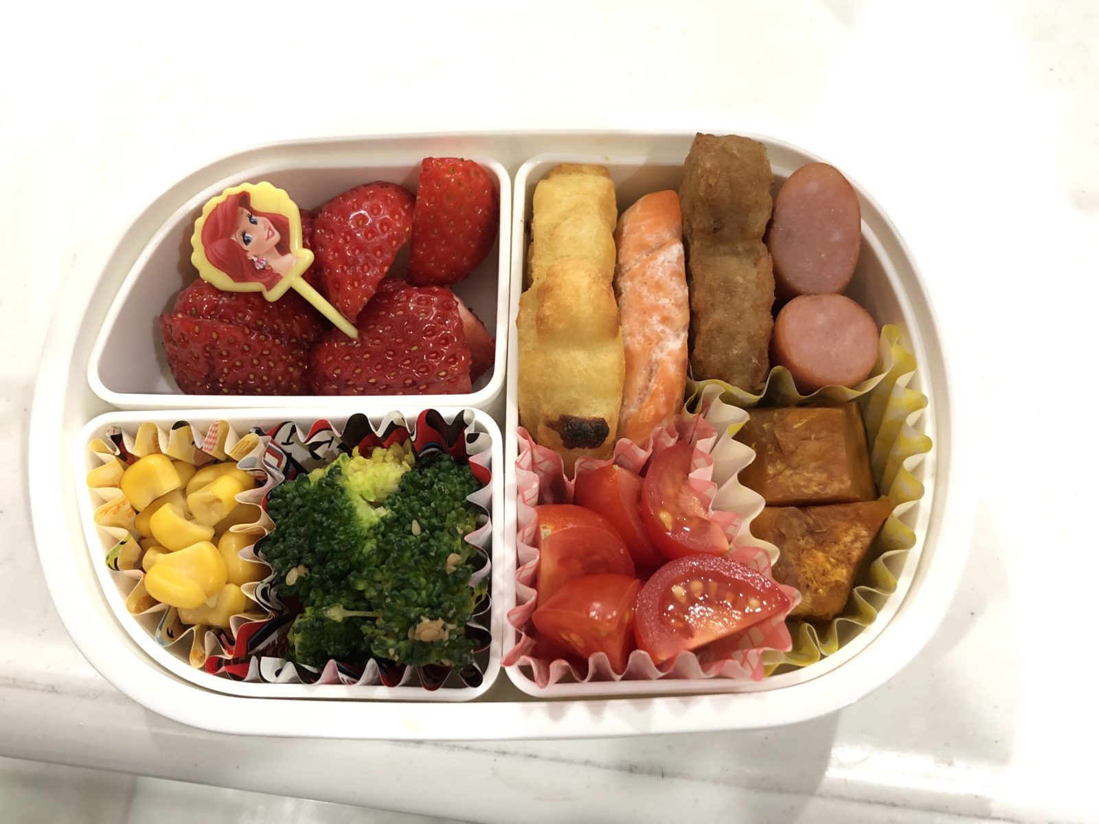 毎日のお弁当作りのストレスが軽減できた！3分割のお弁当箱