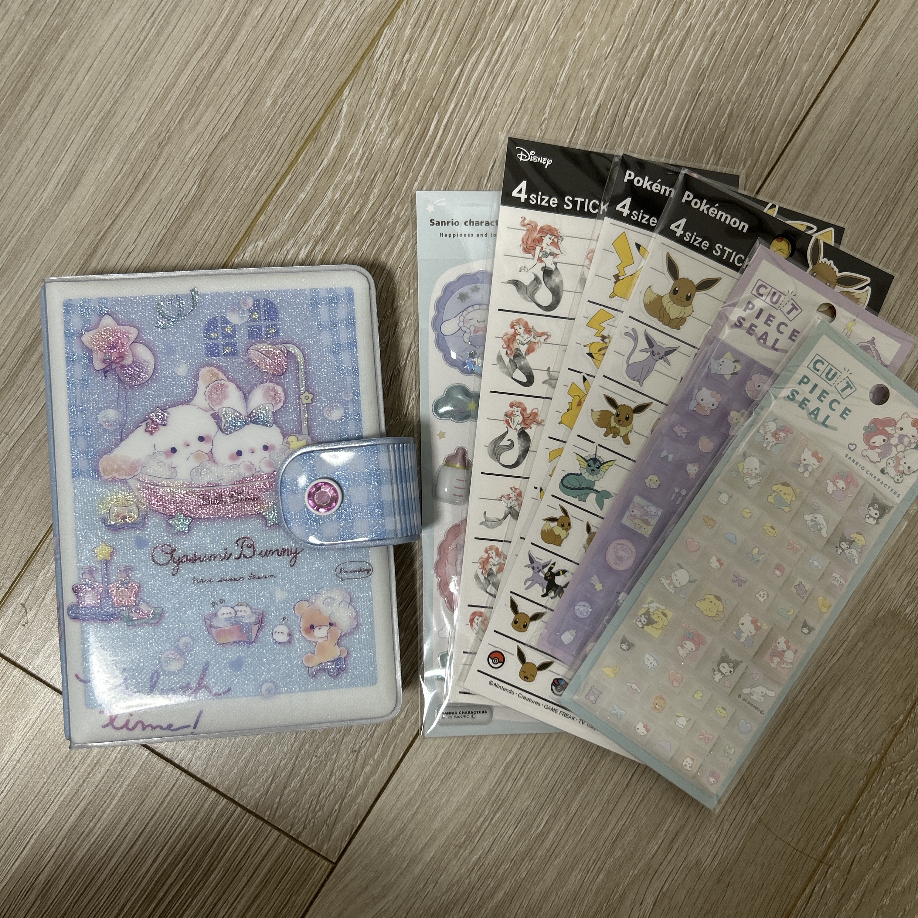 【雨の日おすすめ】親子で懐かしいシール帳作り。