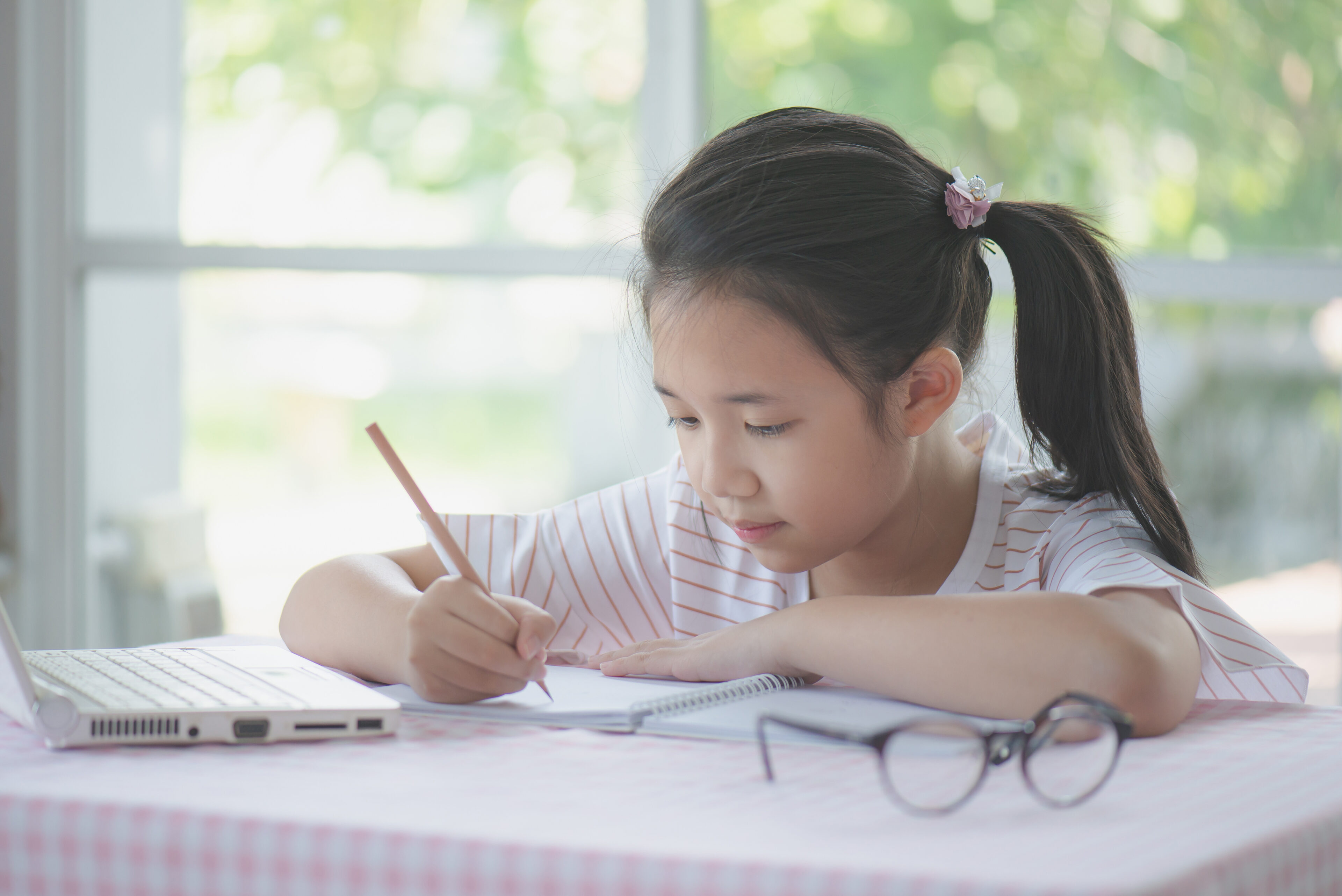 AI時代にこそ育てたい!子どもが日記を書けるようになる4つのステップ