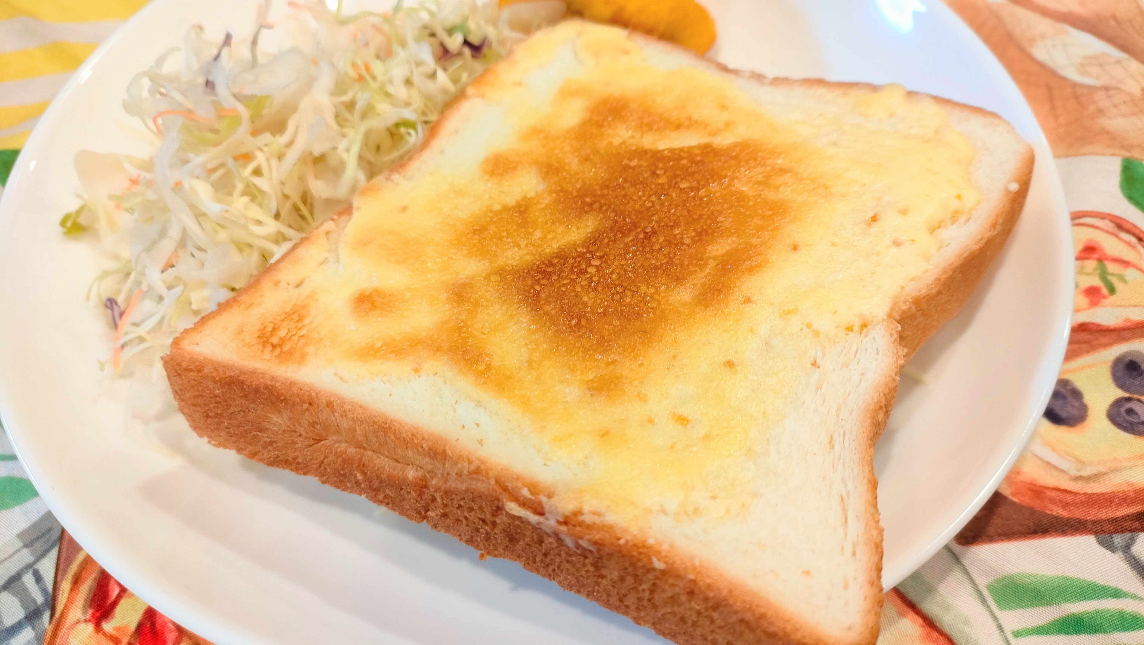 忙しい朝に贅沢を!普段の食パンが簡単にクリームブリュレに