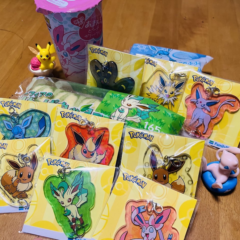 【イーブイ大集合!】ファミマ×ポケモンコラボ商品をいち早く紹介!