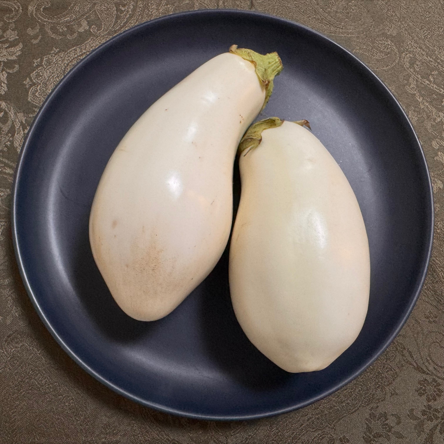 とろっとろで甘〜い「白ナス」見つけたら試してみて!