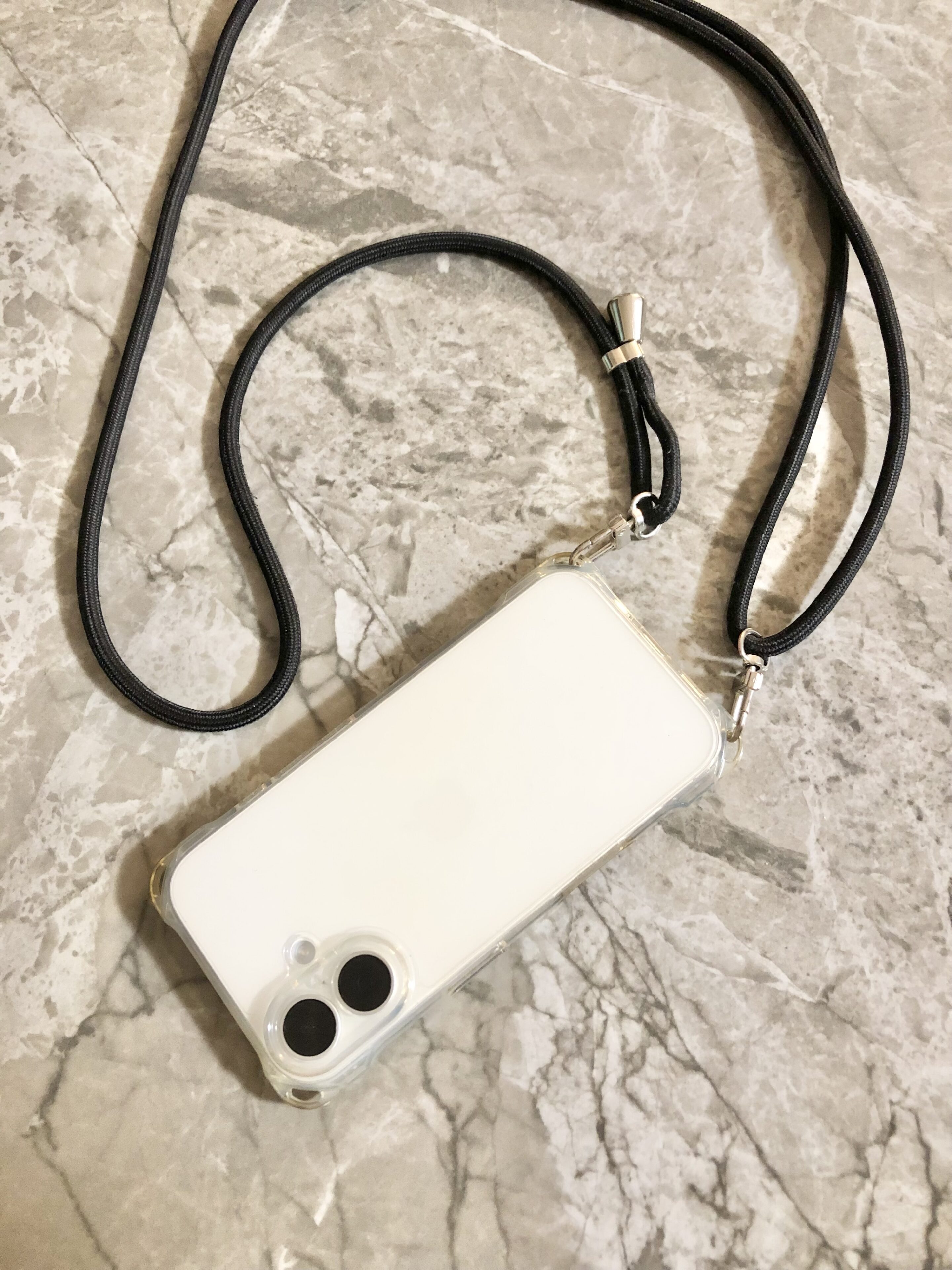 子育て中の私のスマホケースは肩掛け必須！！その魅力とは!?