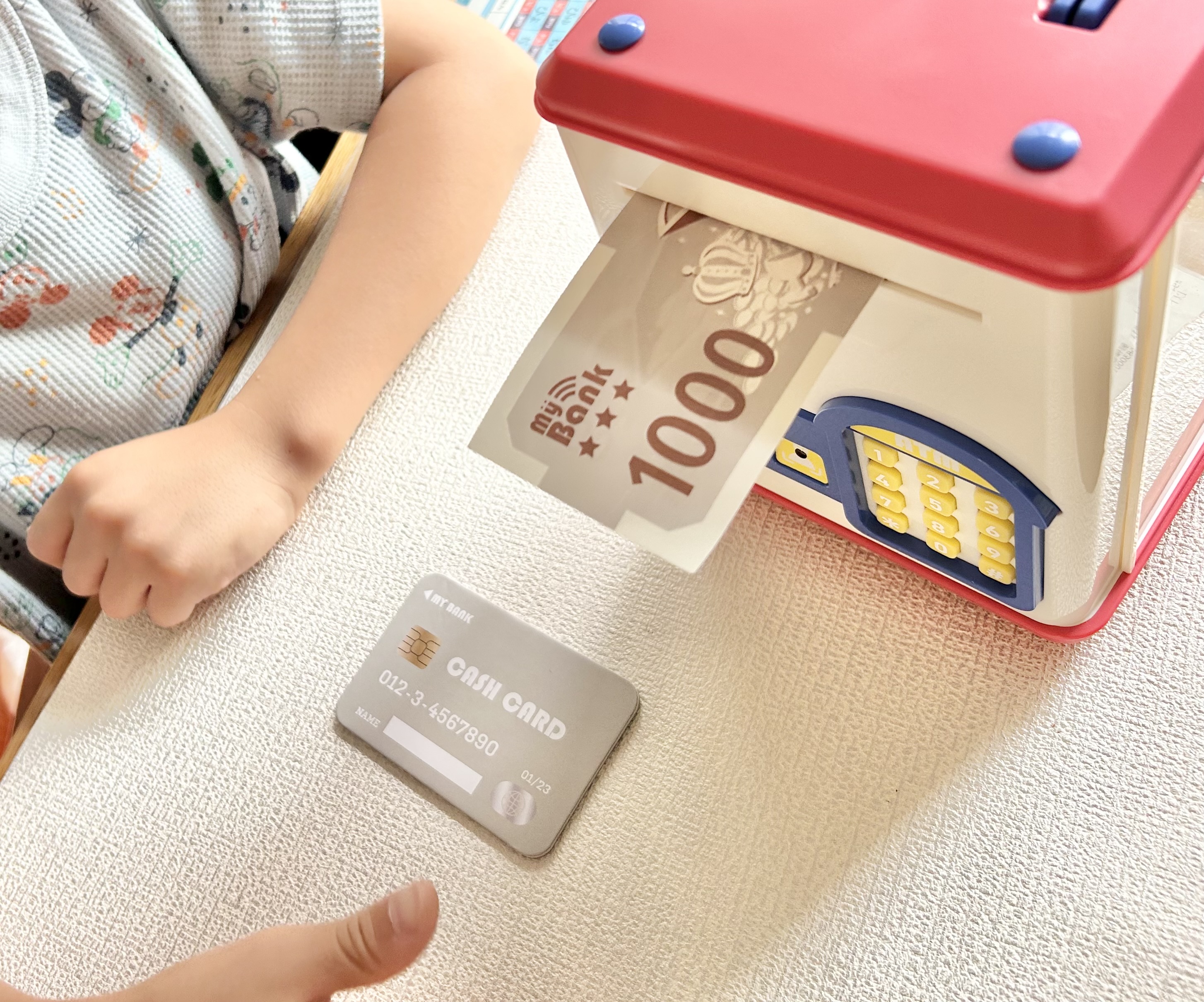 お金の勉強、いつから?3COINSの電子貯金箱で親子学習スタート!