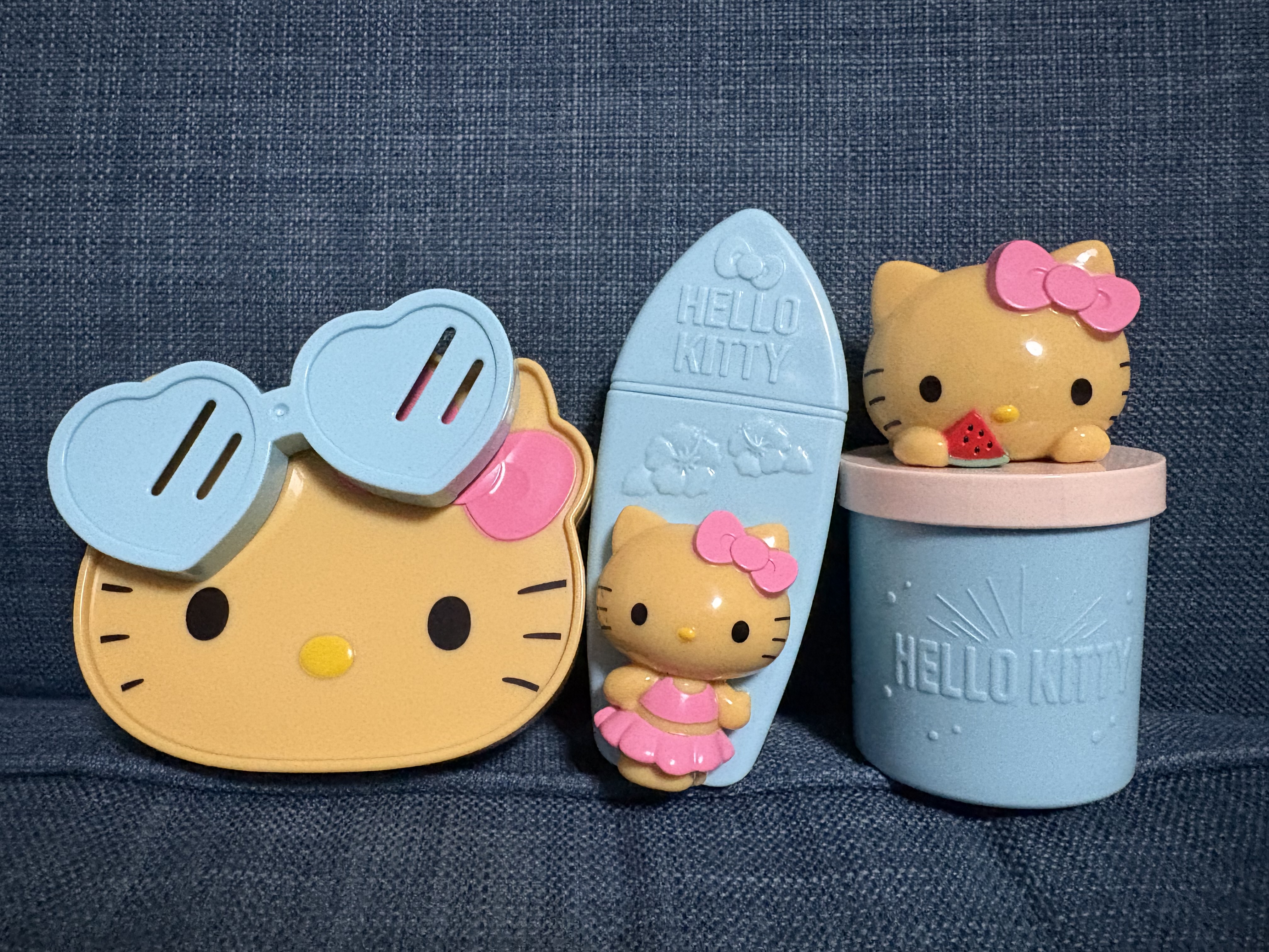 マクドナルド】日焼けキティちゃんのハッピーセットが発売され