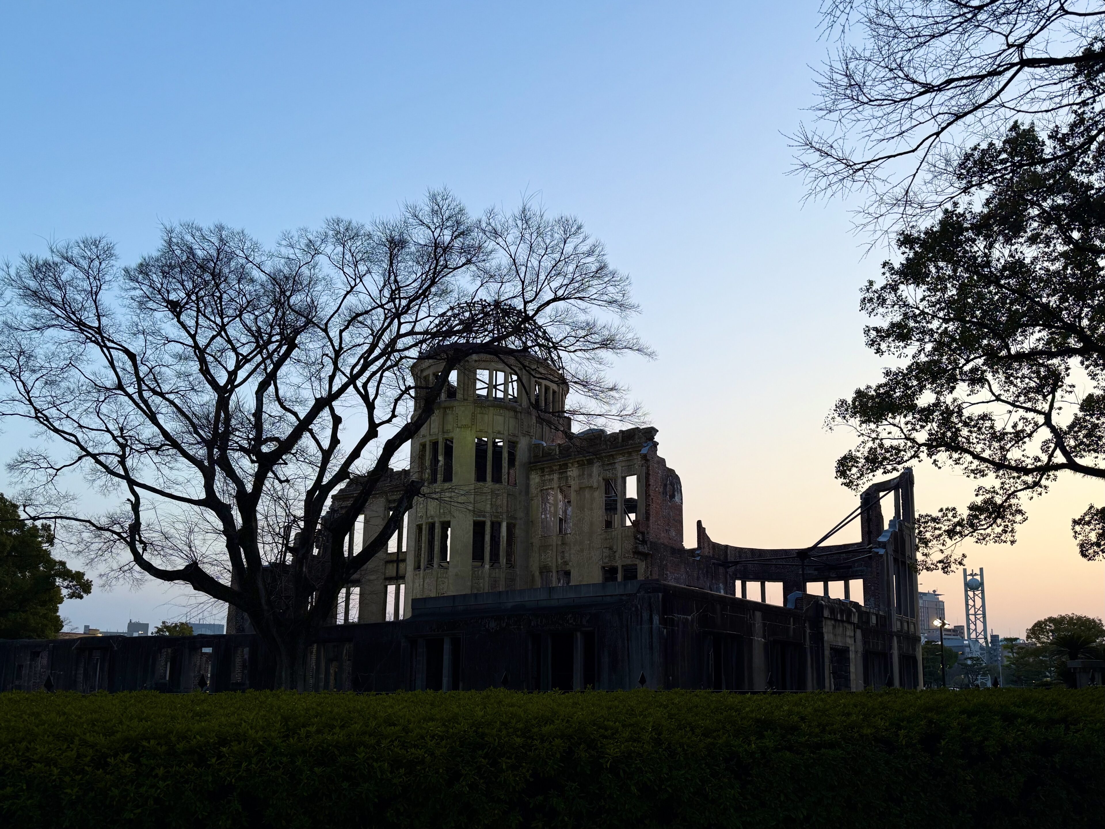 次世代に伝えたい戦争の真実〜戦後80年を機に訪れた広島「原爆ドーム」「広島平和記念資料館」〜