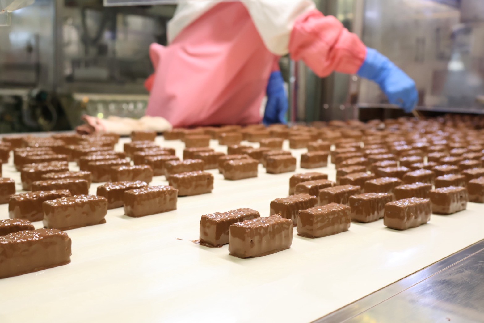 こだわりの144層!ひんやりおいしいミルフィーユチョコができるまで。メリーチョコレート船橋工場を見学してきました!