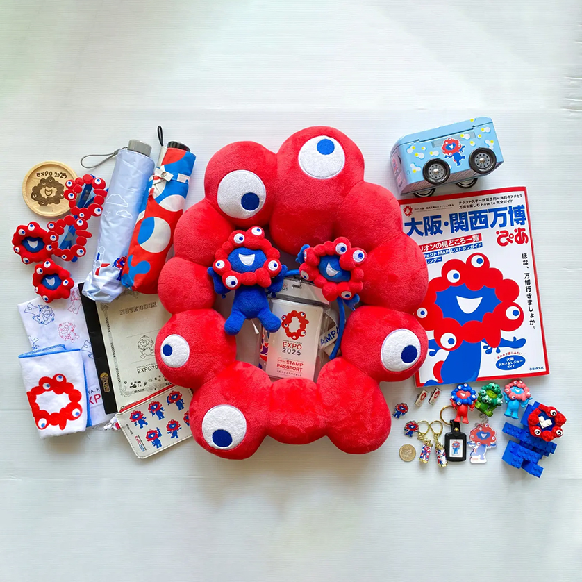 大阪万博公式キャラクター「ミャクミャク」グッズは何を買う？みんなのグッズ大公開！