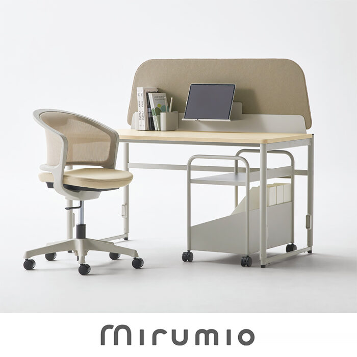 子どもの“いま”にフィットする学習環境をサポート！オカムラ「mirumio」デスク＆チェアを1人に