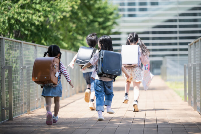 新学期の「学校に行きたくない」子どもへ親ができる声かけと生活リズム改善法