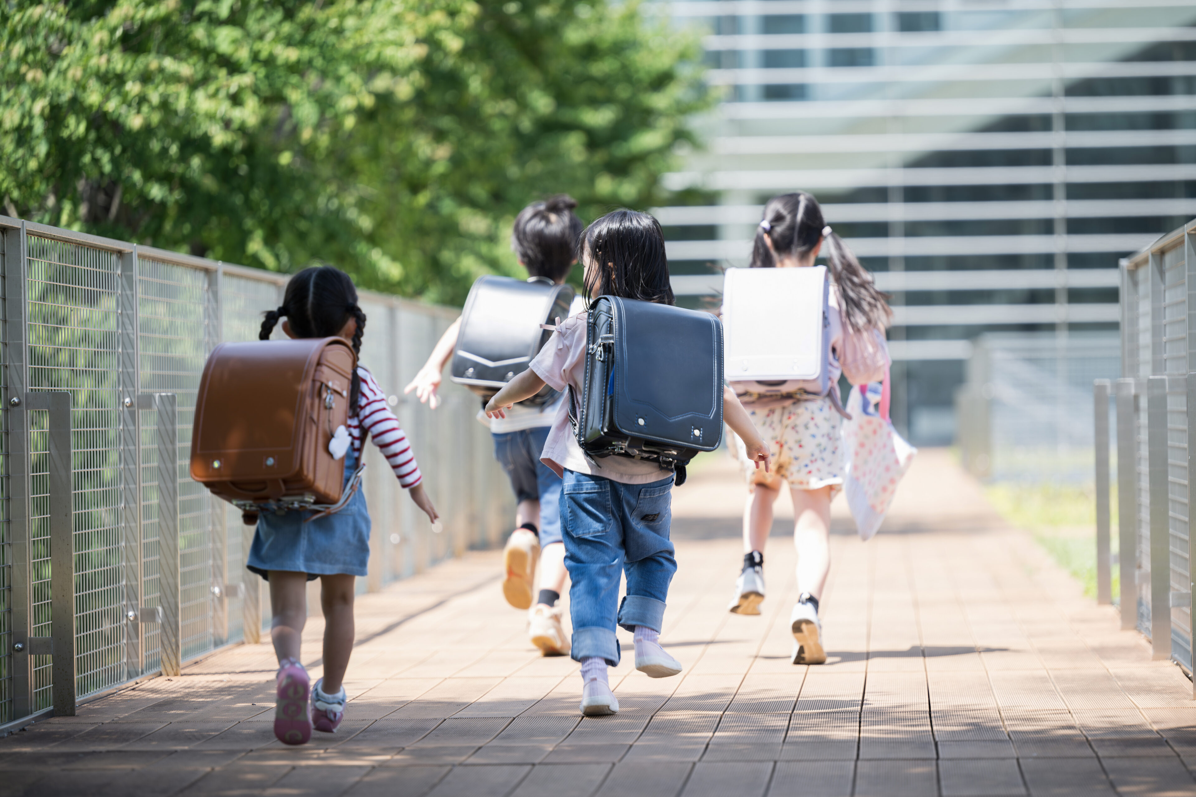 新学期の「学校に行きたくない」子どもへ親ができる声かけと生活リズム改善法