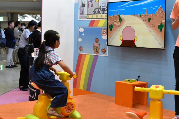 対話型AIから体験型トイまで！大人も子どもも夢中の最新おもちゃ大集合【東京おもちゃショー2025】