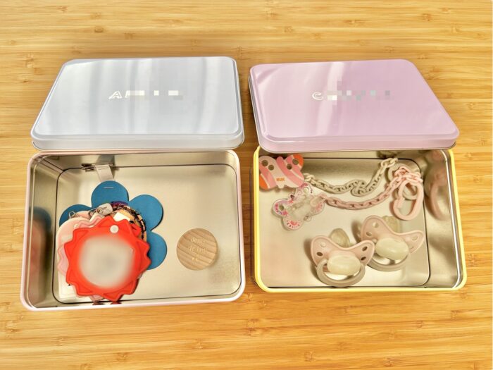 【ダイソー購入品】おしゃぶりも名札もすっきり収納！“思い出ボックス”が超便利