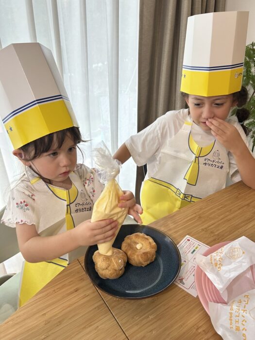 【平日でもサクッと親子スイーツ時間】ビアードパパのちびっこパティシエ(R)セットが最高すぎた！