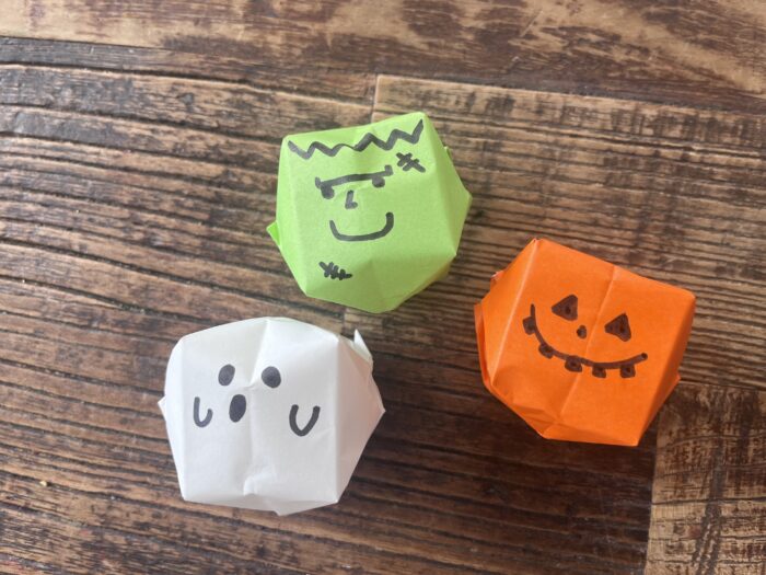 折り紙の風船で作る！簡単かわいいハロウィーンキャラクター飾り