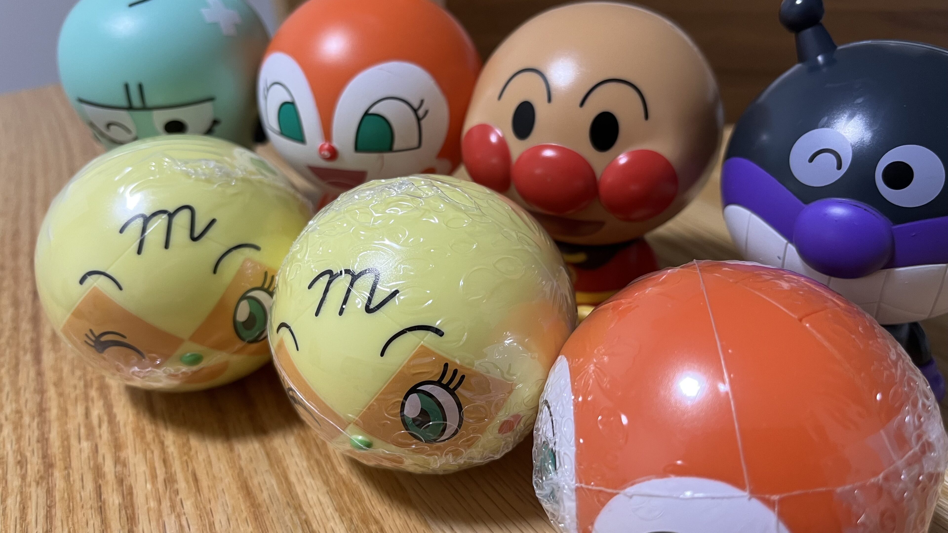 アンパンマンの新作カプセルトイで推しを狙って7回挑戦した結果