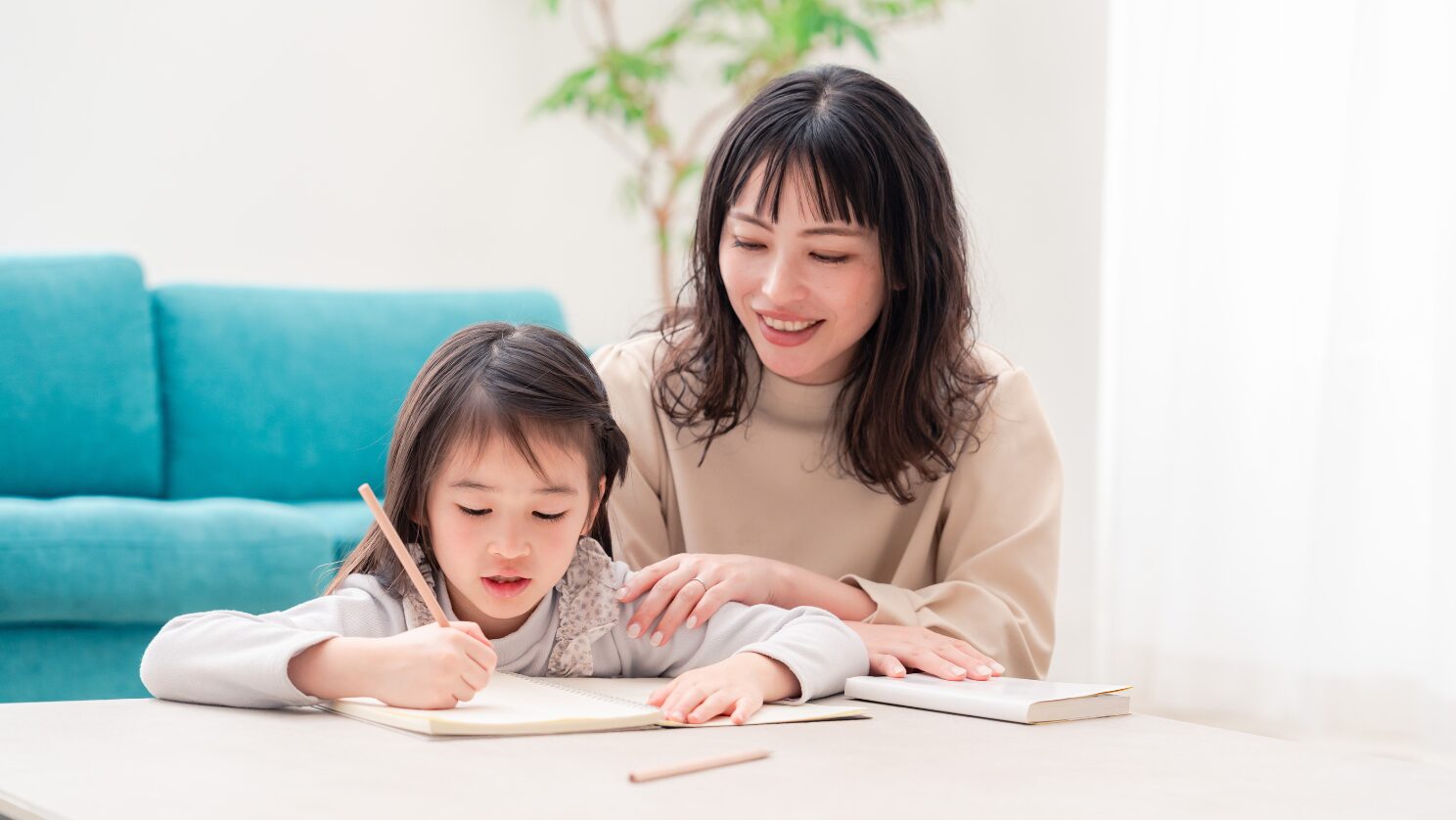 子どもの汚い字は運動で直せる!? 理学療法士が教える運動で変わる「書かずに上達する方法」