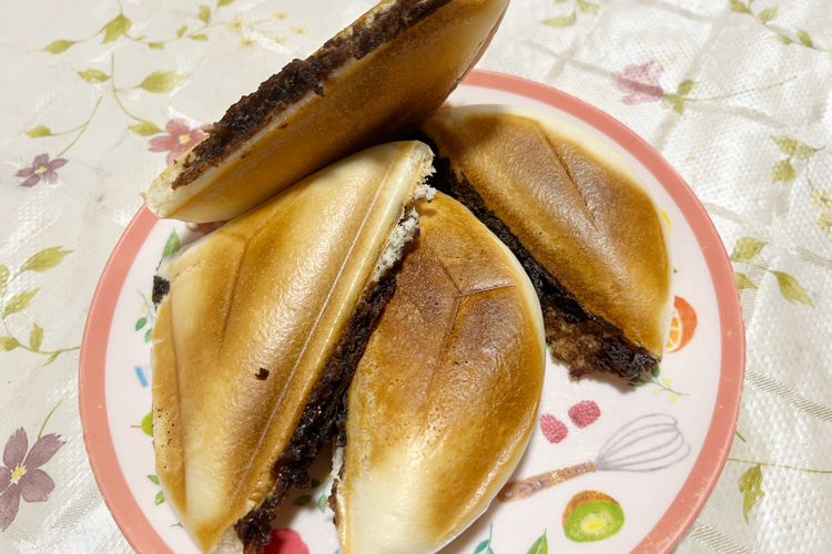 レンチン超えでやみつき!ホットサンドメーカーで挟むだけ新感覚カリふわ「焼き肉まん」