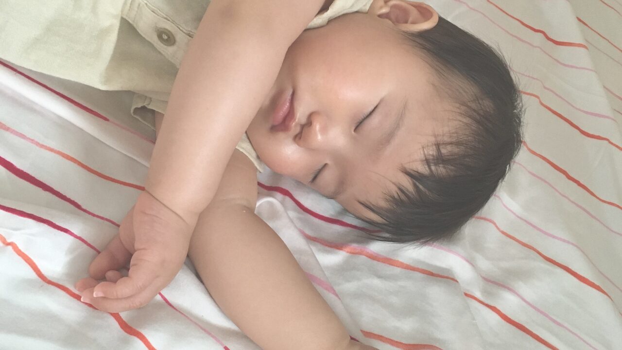 【専門家ママが解説】お昼寝はいつなくなる?焦らず見守るサインとは