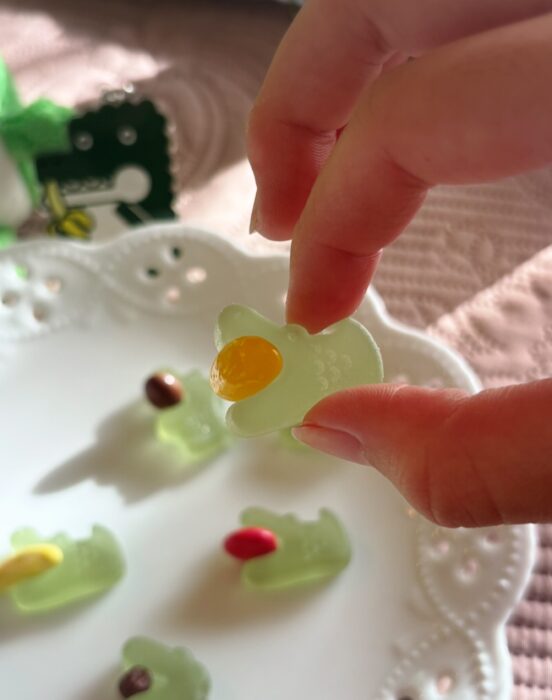 ワニのグミに色々噛ませちゃおう！楽しくてかわいい「噛ませて！ワニグミ」