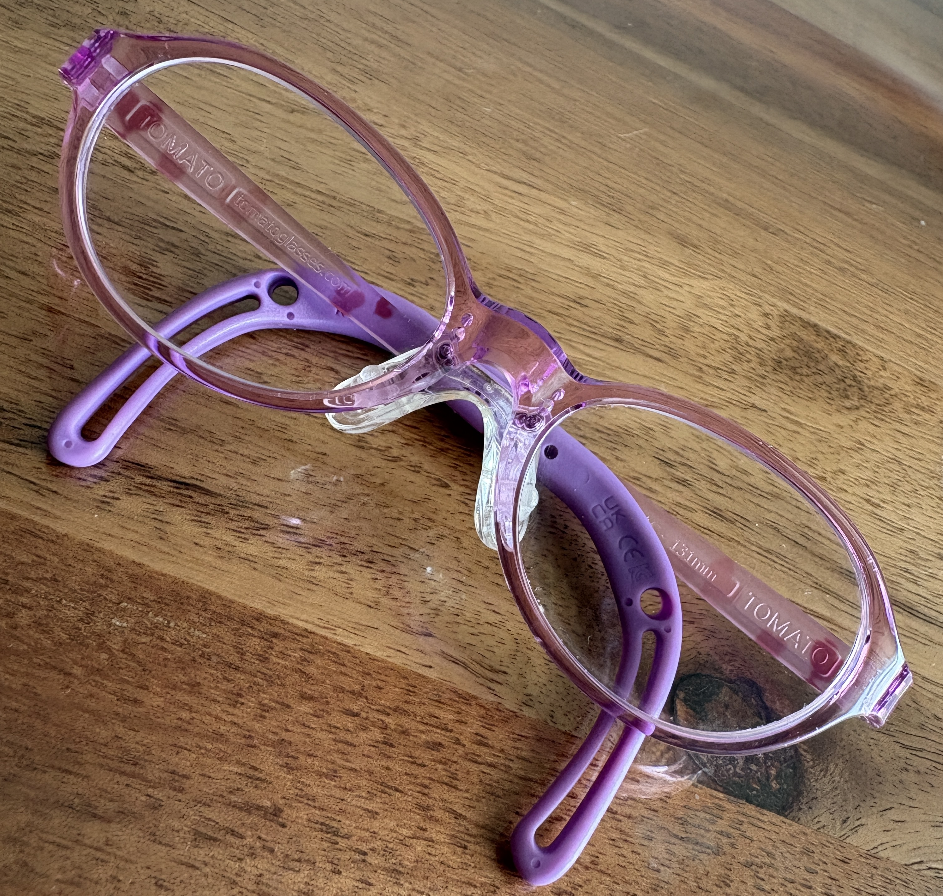 【見逃さないで】2歳娘メガネデビュー!目線の違和感から分かった斜視と遠視