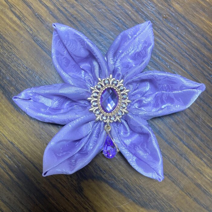 子どものヘアピンなど使い方色々!　お好きな布で「お花」モチーフを手縫い