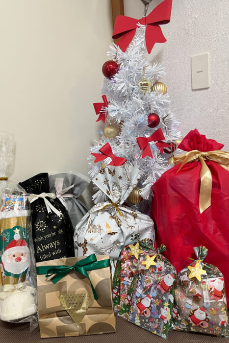 子ども8人のクリスマスプレゼント代はいくら？大家族のリアルな総額と節約の方法