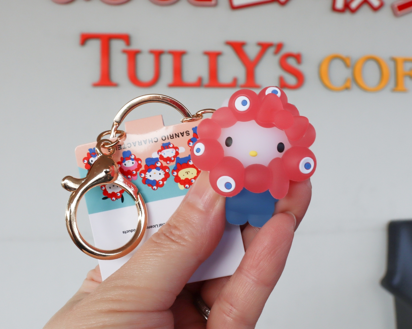 【万博×サンリオ】意外な場所で発見!人気コラボをリアルで買えたのはここ!