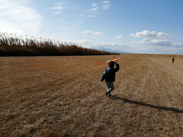 年末年始、スクリーンタイムを見直そう！家族で楽しむアナログ遊びのススメ