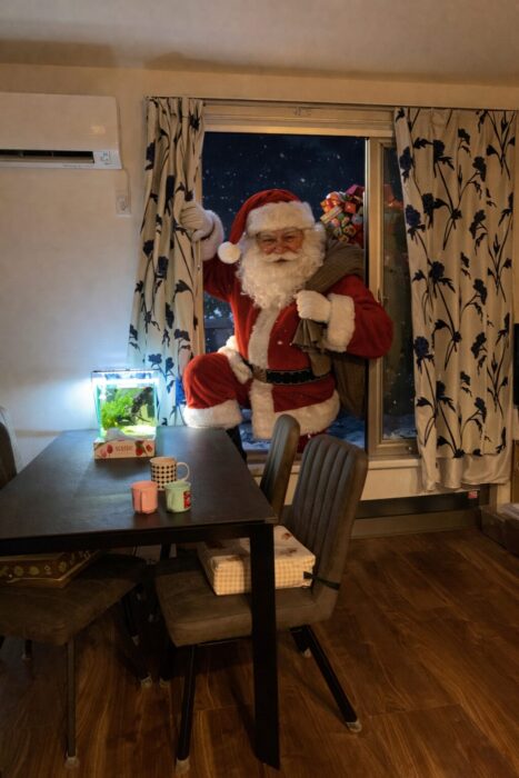 令和のクリスマス、サンタの証拠は生成AIで。子どもも信じた“証拠写真”