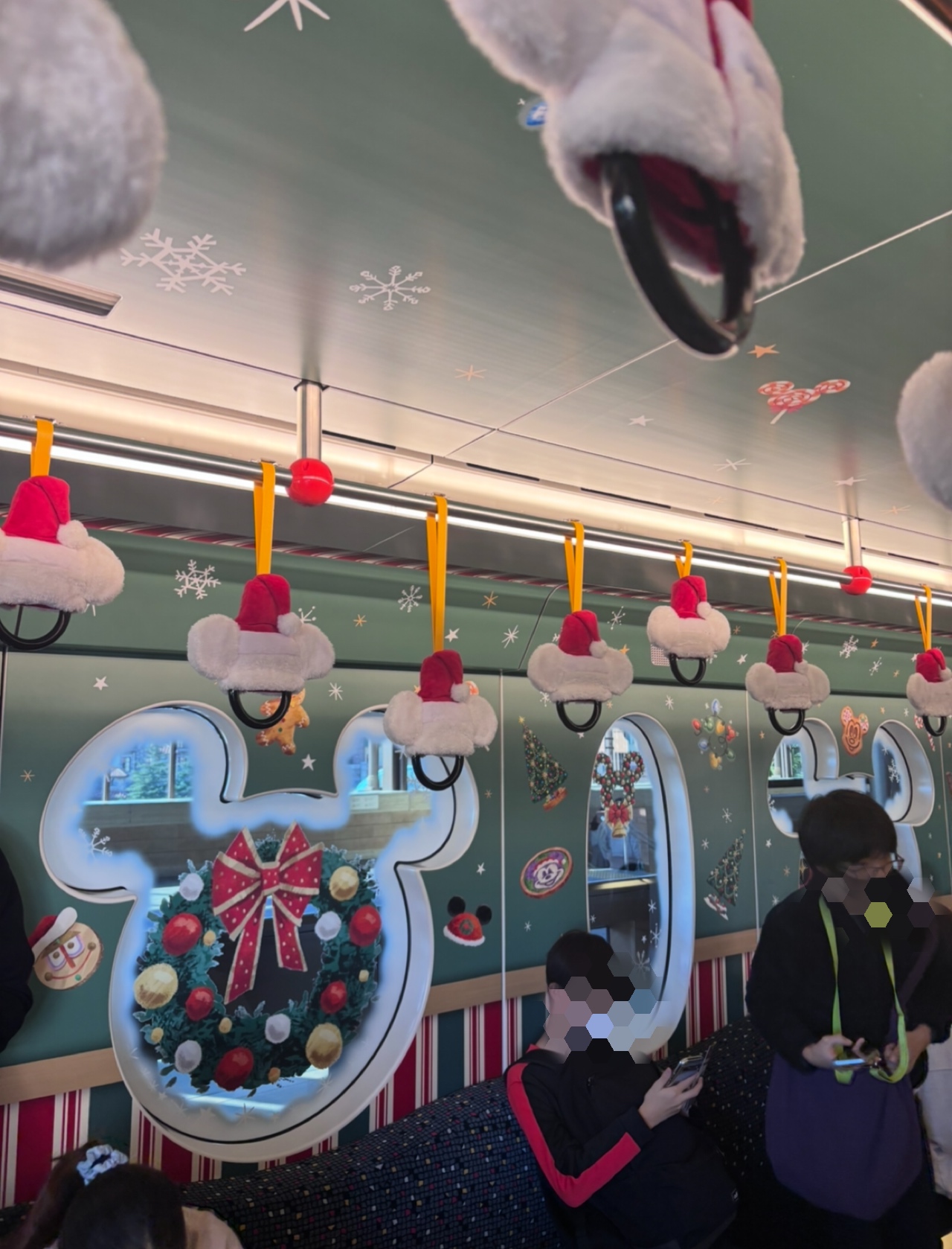 今しか乗れない!クリスマス限定【ディズニーリゾートライン】乗るコツや楽しめるコンテンツなど色々教えちゃいます