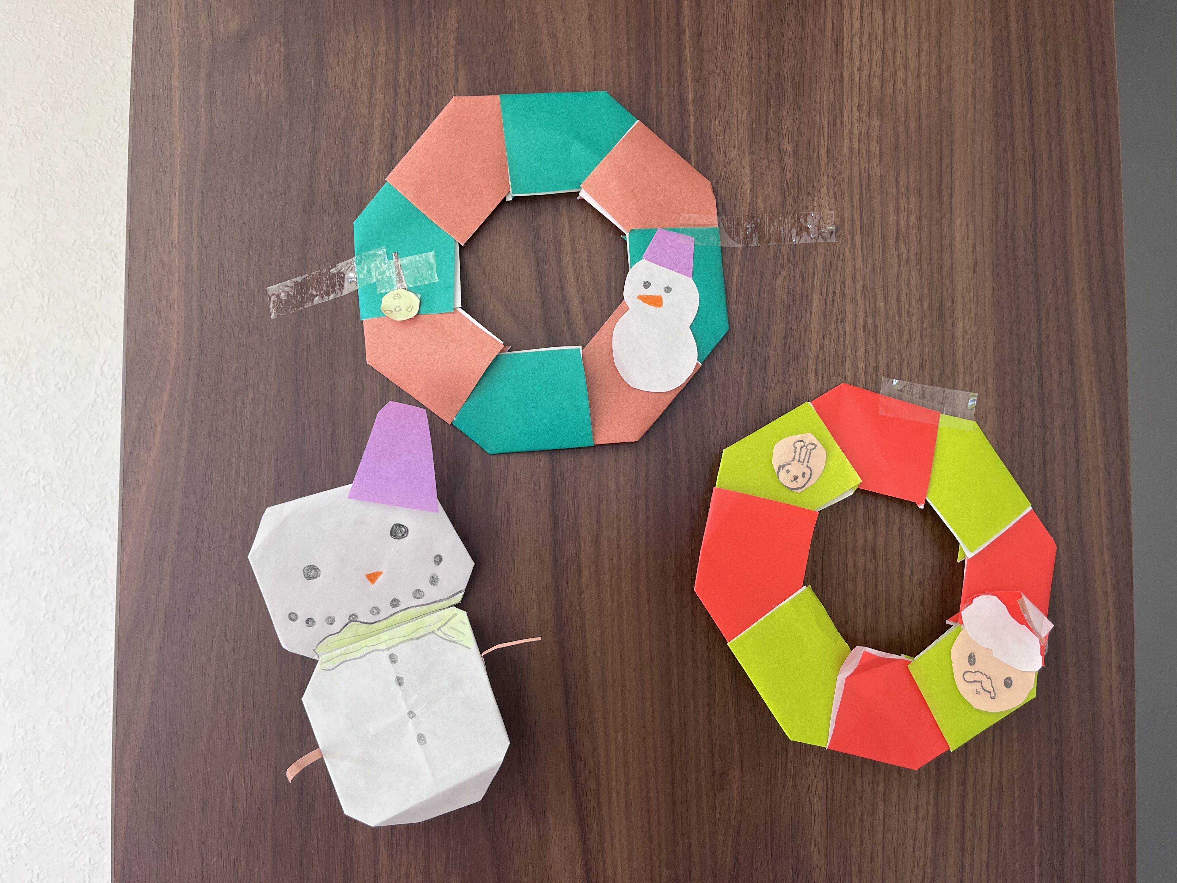 【折り紙】クリスマスリースの作り方