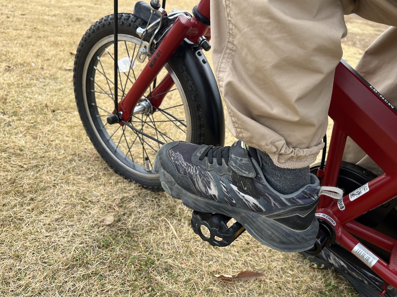 【教習指導員ママが警告！】「歩道だから安心」が危ない！冬休み前に子どもの自転車安全チェック！