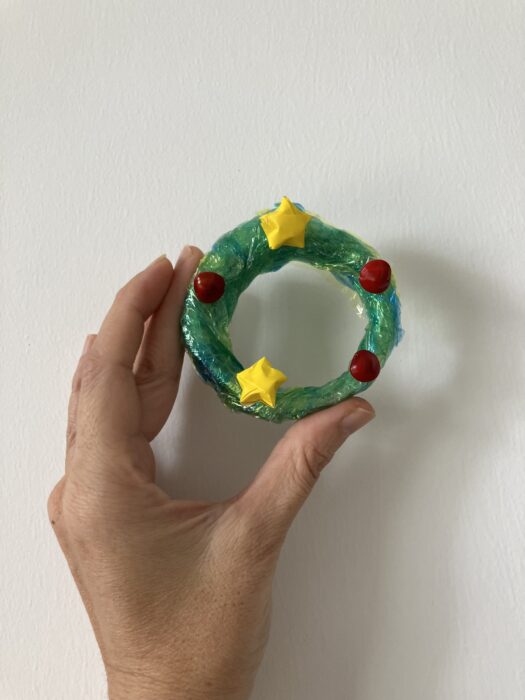 まだ間に合う！親子で楽しむお手軽クリスマスリース