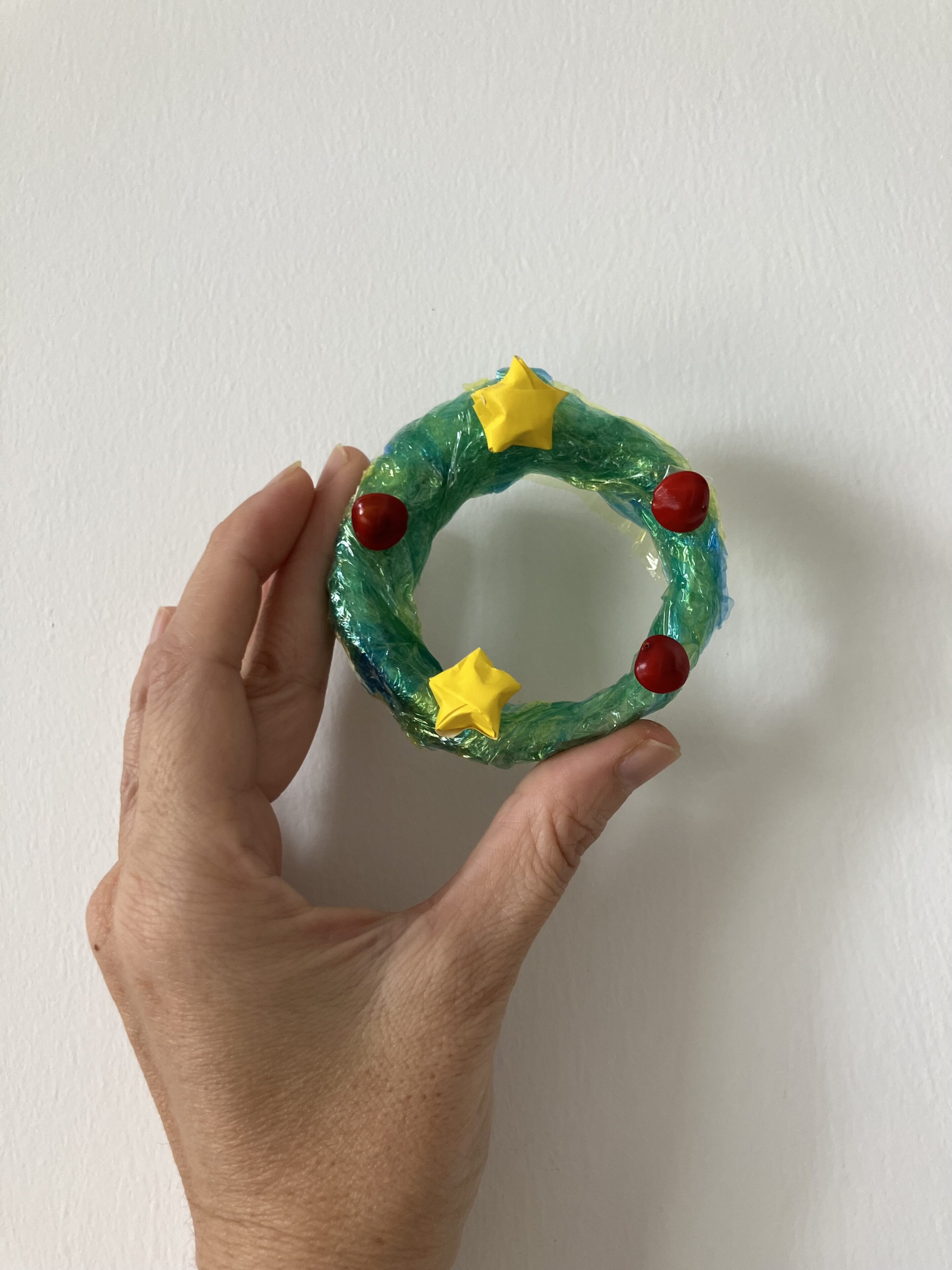 まだ間に合う！親子で楽しむお手軽クリスマスリース