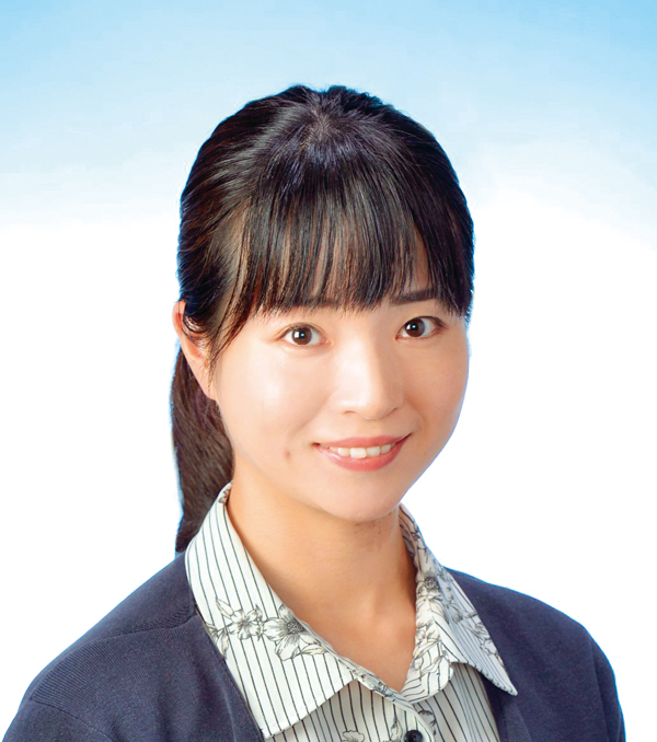 四倉絵里沙先生の画像