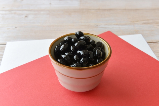 まだ間に合う！冷蔵庫に残ったおせちの「黒豆」が絶品レシピにリメイク
