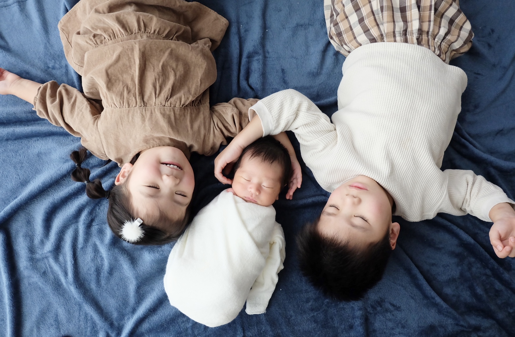 小学生と保育園児とベビーがいる、なんともカオスな日常