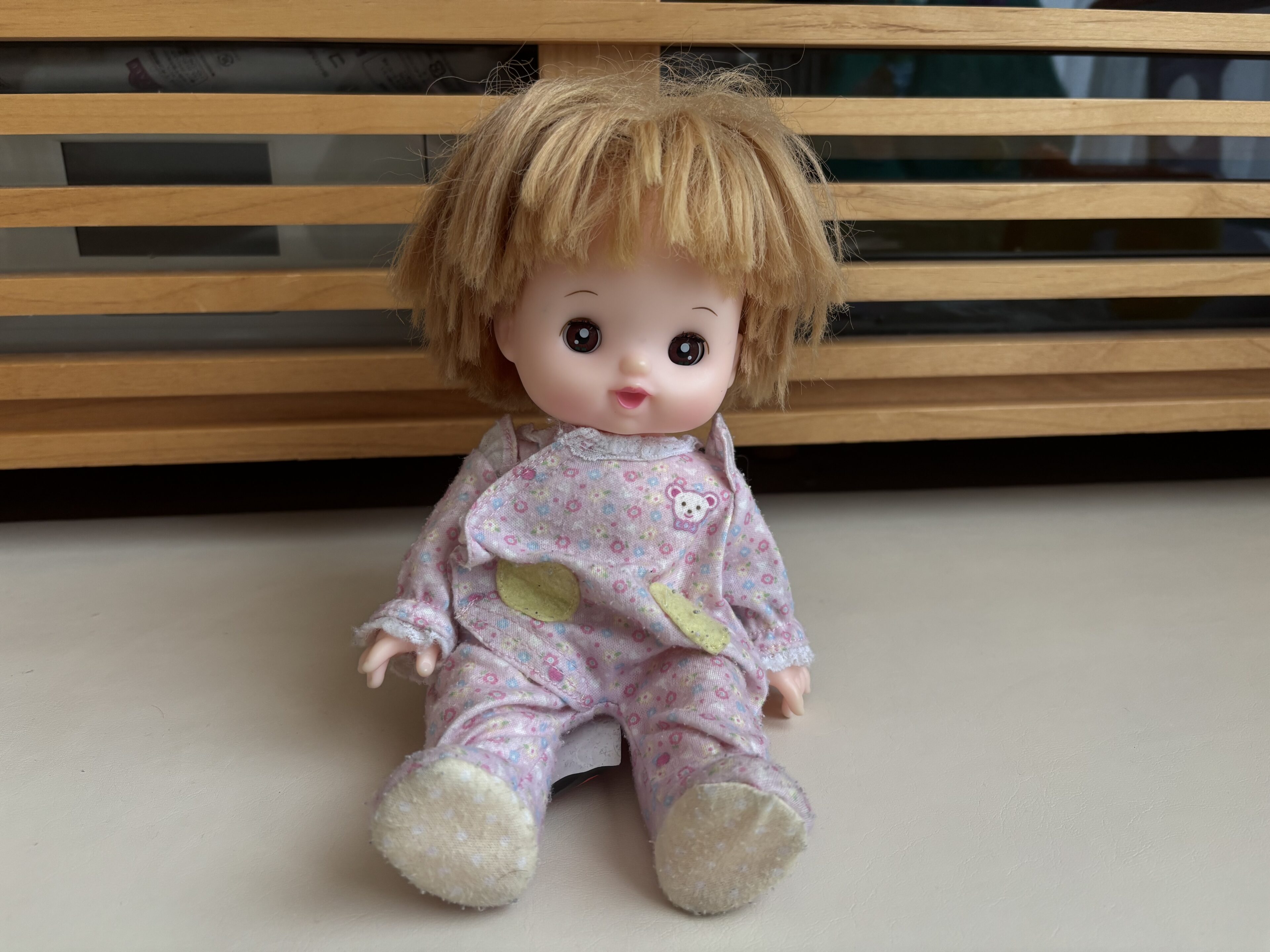 ２歳娘がお人形のお尻の穴から綿棒を入れた理由を聞いたら思わず吹き出した話