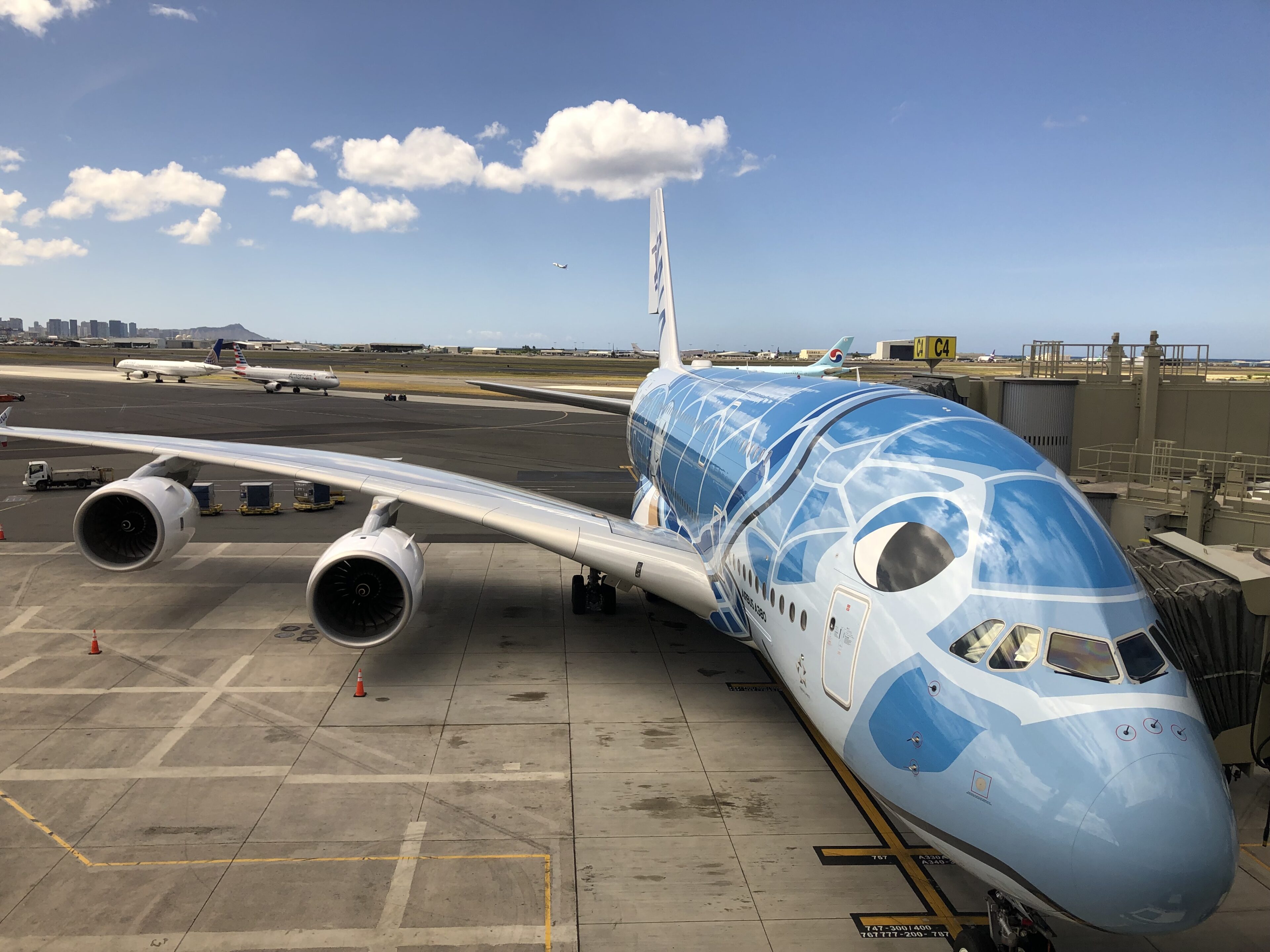 長距離フライトの強い味方！ユニクロのラウンジウェアが優秀すぎた！